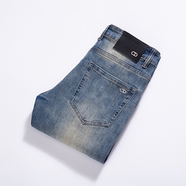 ブランドジーンズ着用イメージ